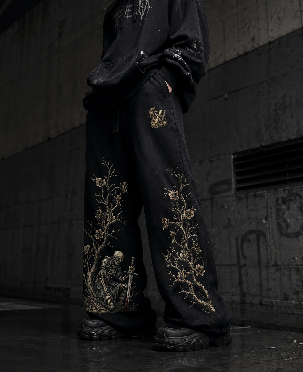 MORTAL BLOOM TROUSERS
