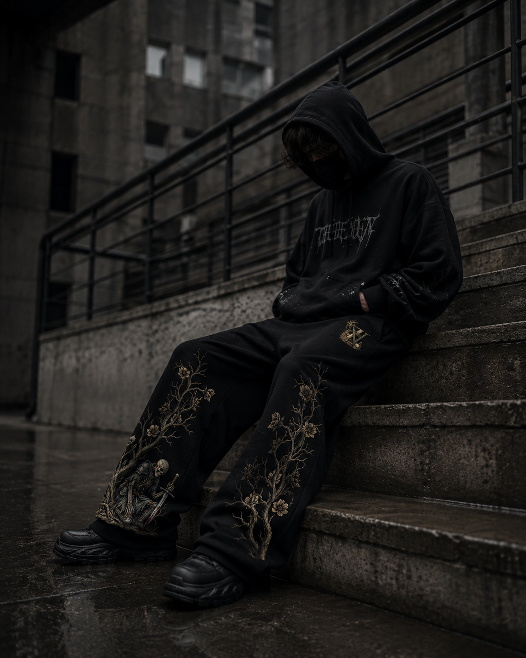 MORTAL BLOOM TROUSERS